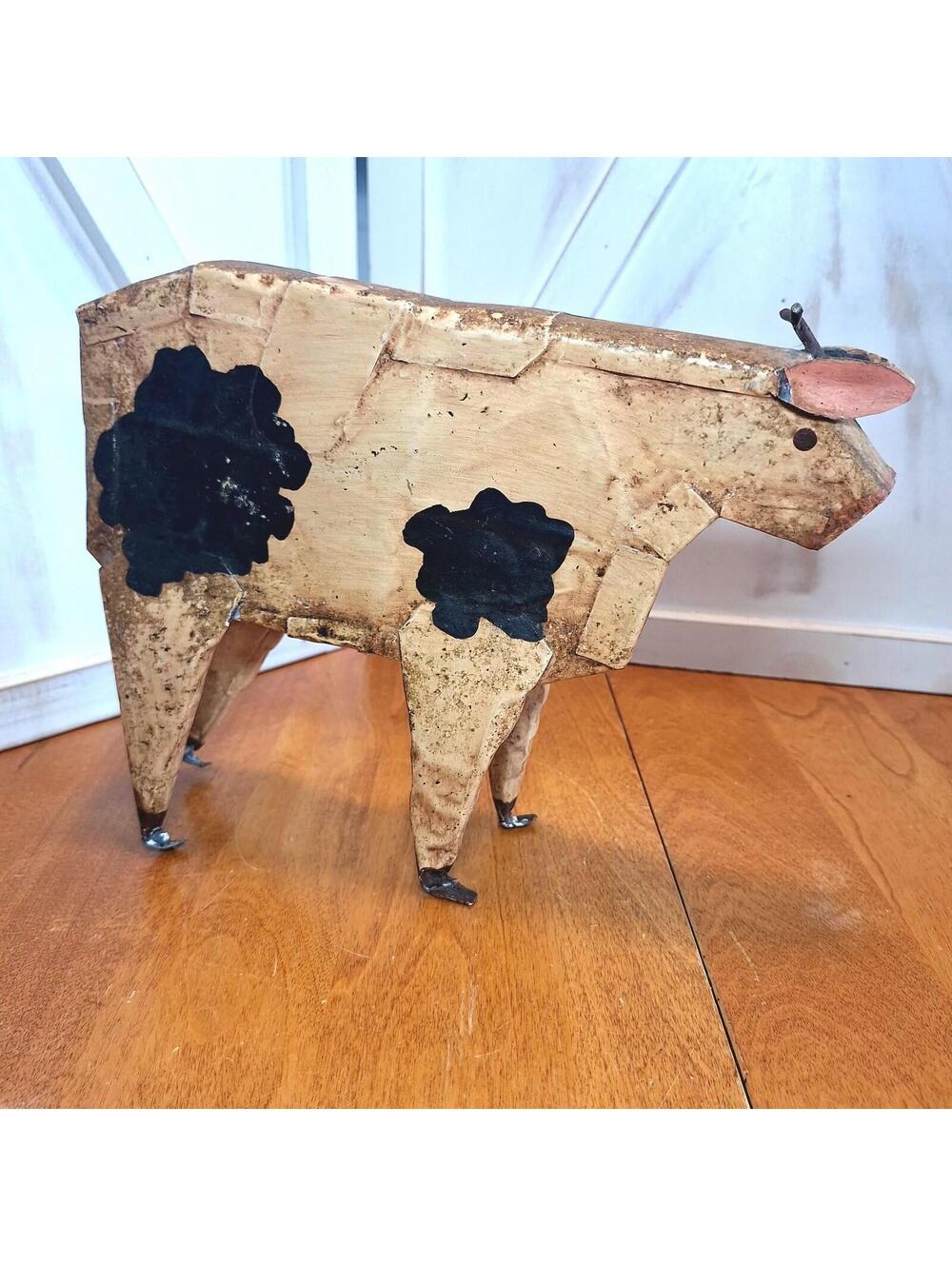 Primitive/Folk Art/Rustic Metal Art Cow  Sculpture.  10"W X 8"H X 2"W
